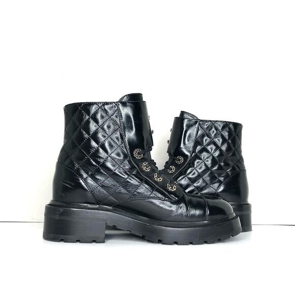 Chanel Brave Shiny Calfskin Quilted CC Chain Cap Toe Platform Short Boots 37 - Picture 4 of 11